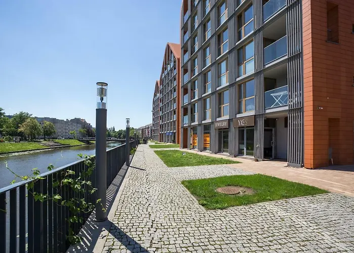 Unique Motlawa Riverbank *