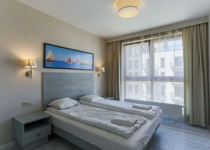 Unique Motlawa Riverbank Apartamento