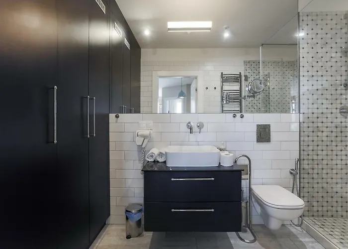 Unique Motlawa Riverbank Apartamento