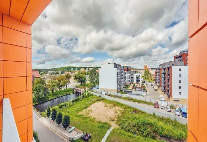 Unique Motlawa Riverbank