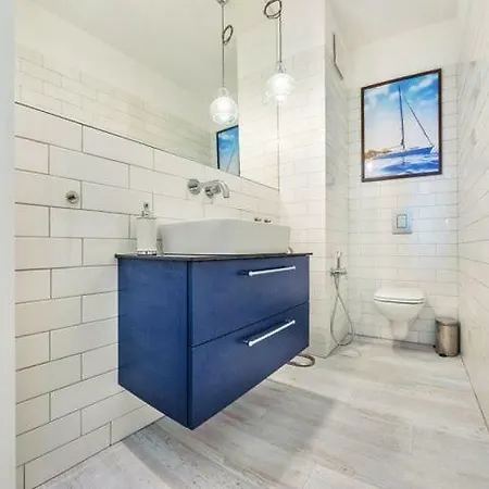 Apartment Unique Motlawa Riverbank *