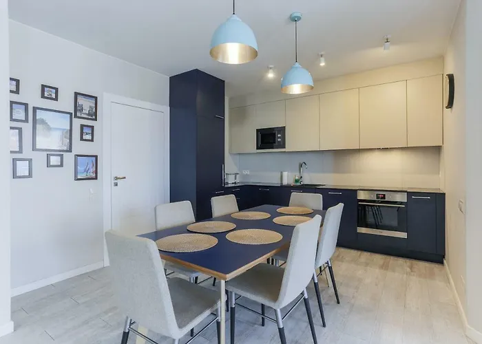 Unique Motlawa Riverbank 公寓